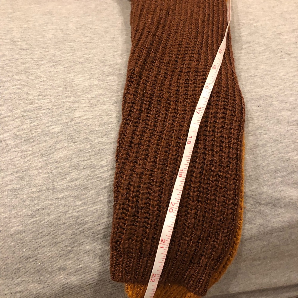 Orange & Red Charlotte Russe Sweaters - Picture 10 of 10